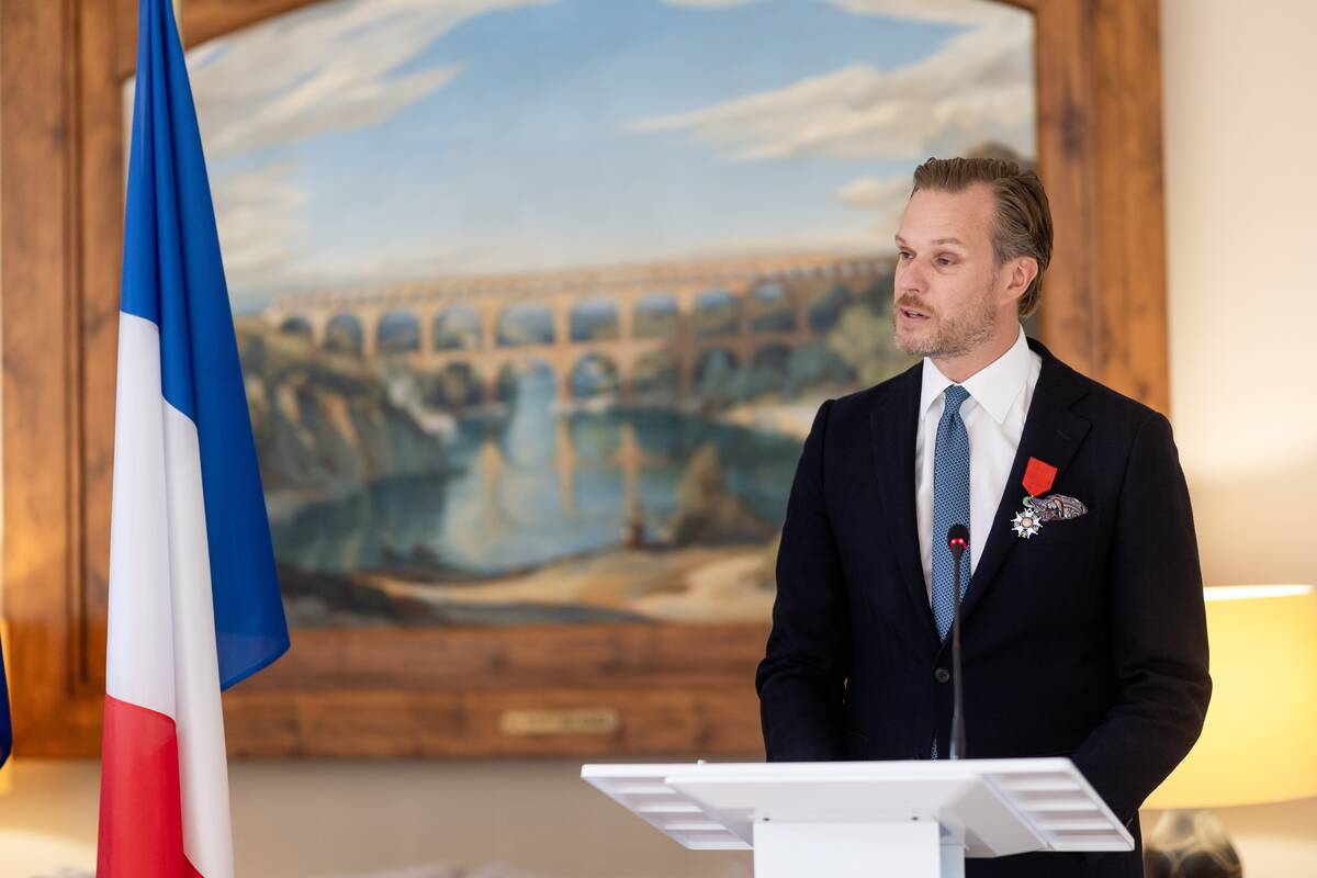  Gabrieliui Landsbergiui įteiktas Garbės legiono ordino riterio ženklas