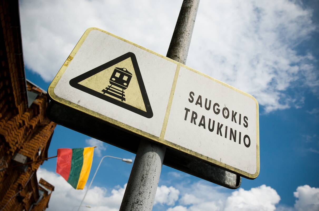 
<span>Daugiau apie tragediją Joniškio rajone: žuvo traukinio partrenkta moteris</span>
