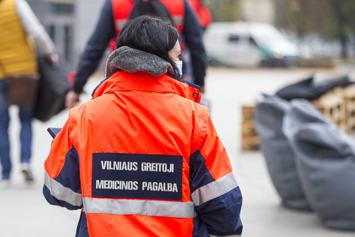 
<span>Prie mokyklos – smurto protrūkis: nepilnamečiui suteikta medicininė pagalba</span>
