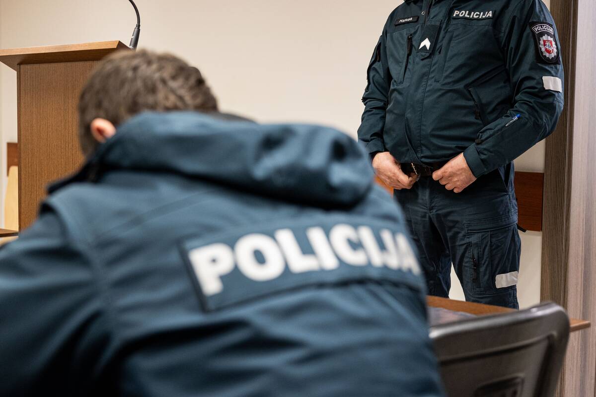 
<span>Teismui perduota Marijampolės tarybos nario Algirdo Brazio „čekiukų“ byla</span>
