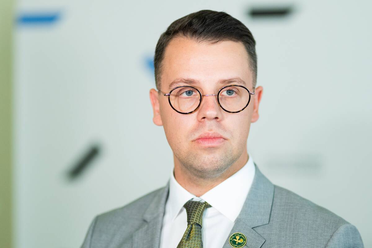 
<span>Iš įvairių organizacijų – raginimai nešališkai vertinti Kultūros ministerijos darbuotojų skundus</span>
