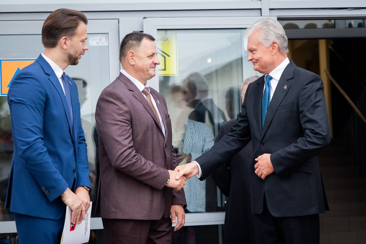 Maišiagalos LDK Algirdo gimnazijos Rugsėjo 1-oji su prezidentu