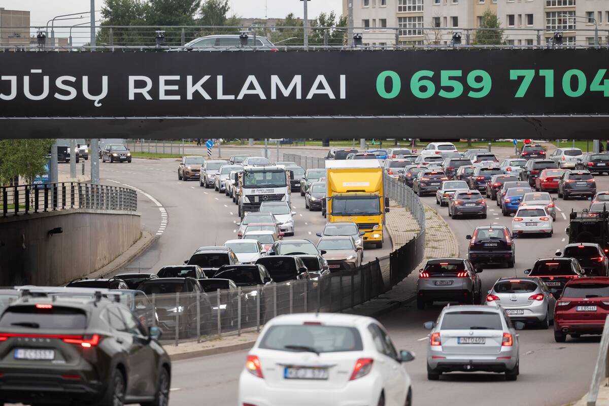 Vilniuje fiksuotos milžiniškos spūstys