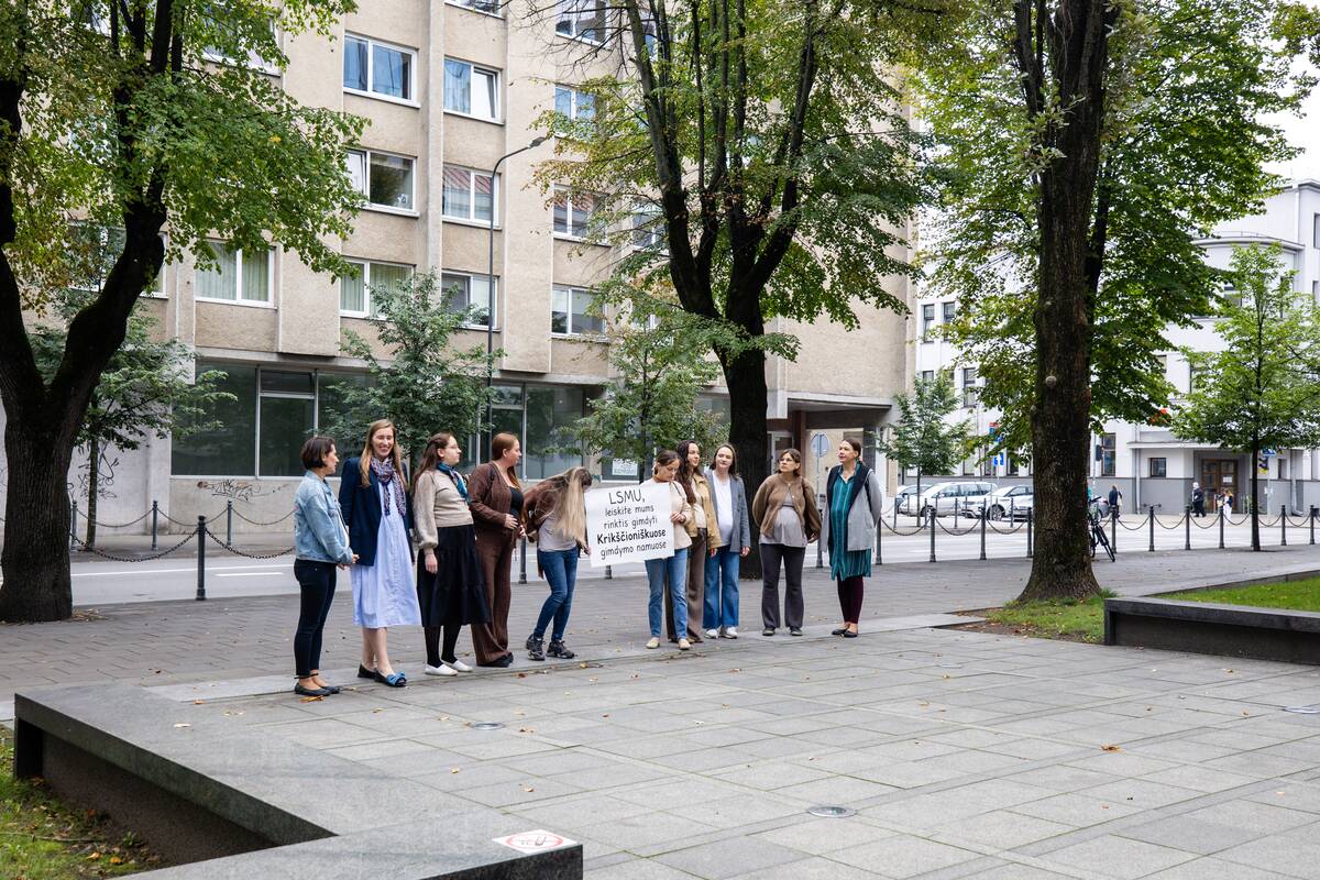 Besilaukiančių moterų akcija Kaune