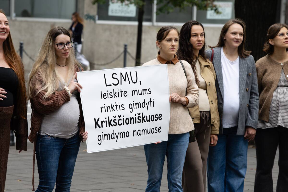 Besilaukiančių moterų akcija Kaune