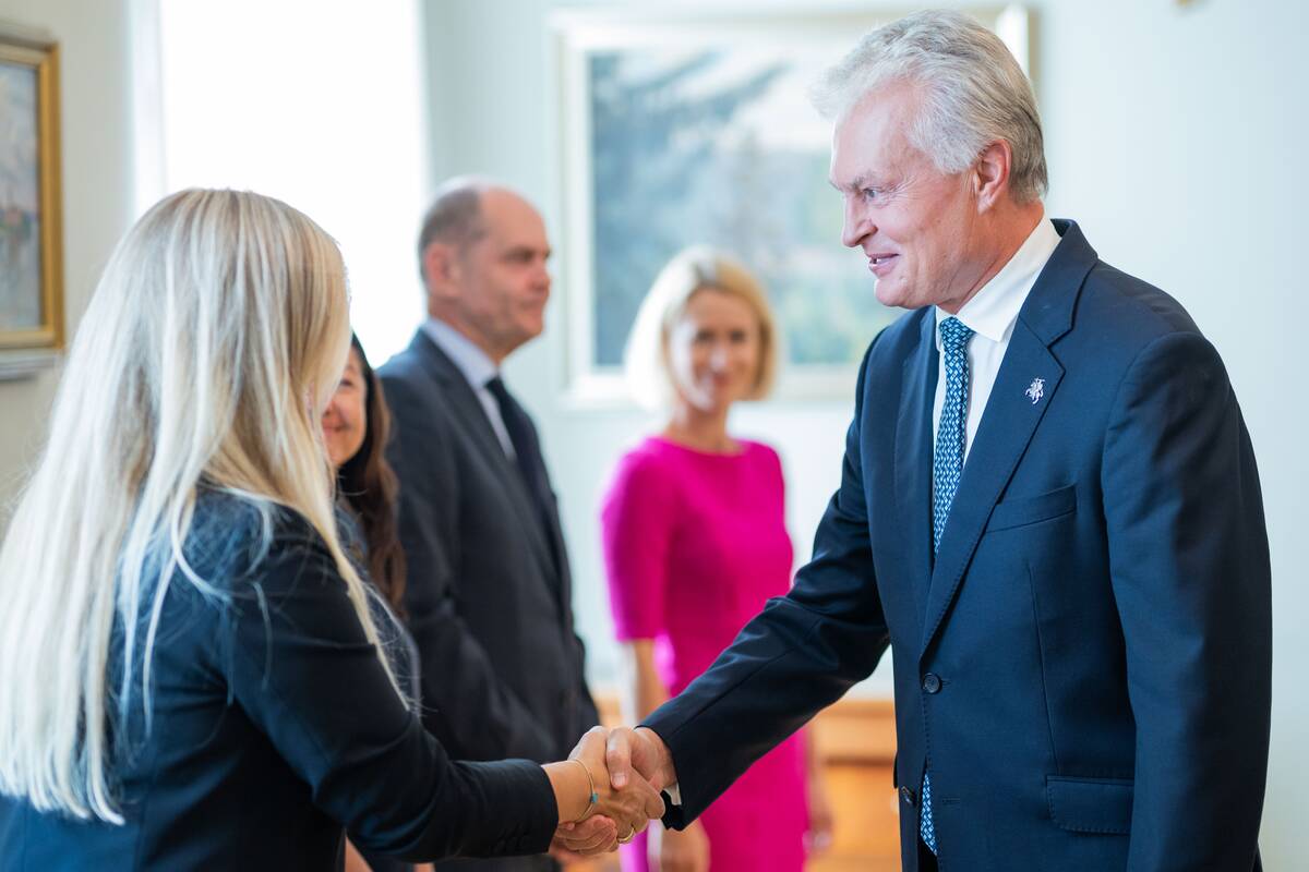 Prezidentas ir premjeras susitiko su Kaja Kallas