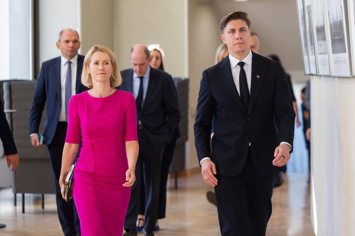 Prezidentas ir premjeras susitiko su Kaja Kallas