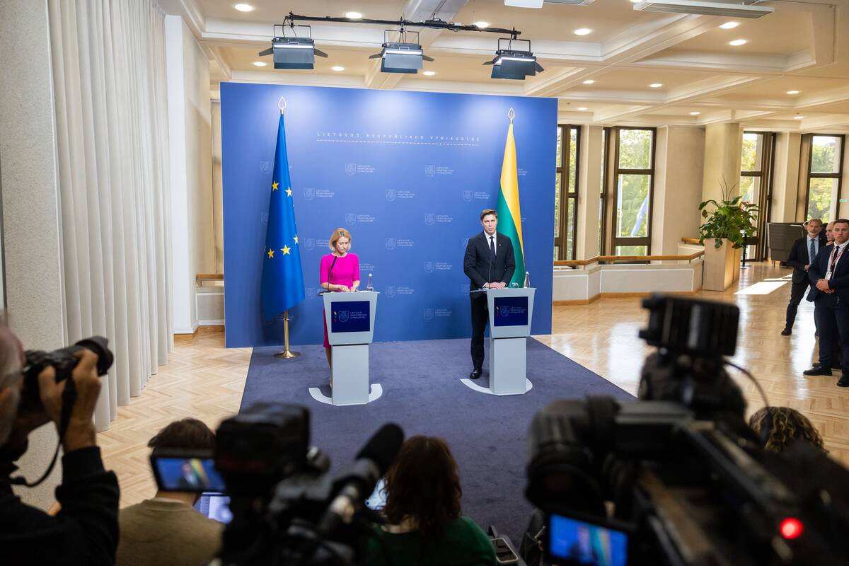 Prezidentas ir premjeras susitiko su Kaja Kallas