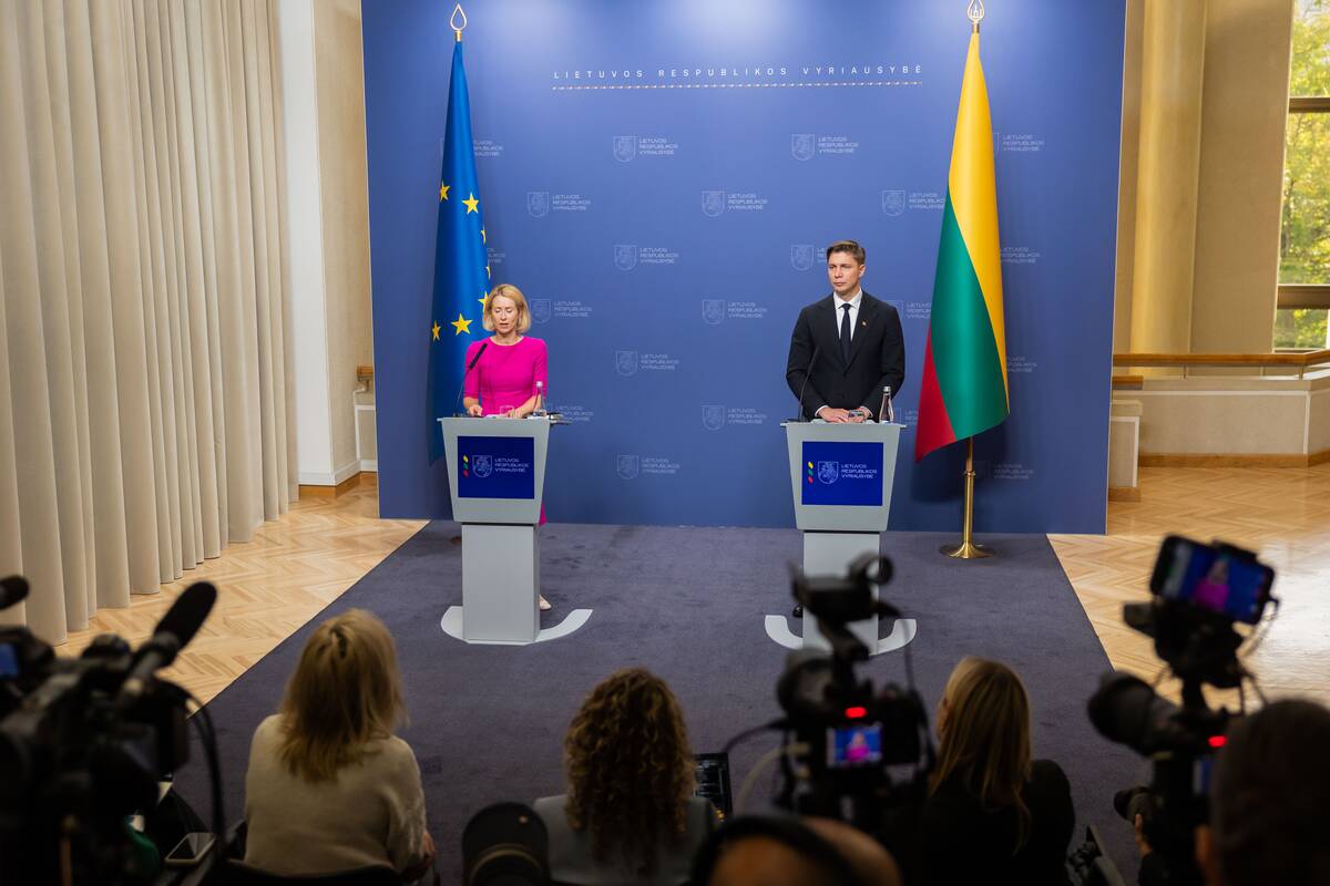 Prezidentas ir premjeras susitiko su Kaja Kallas