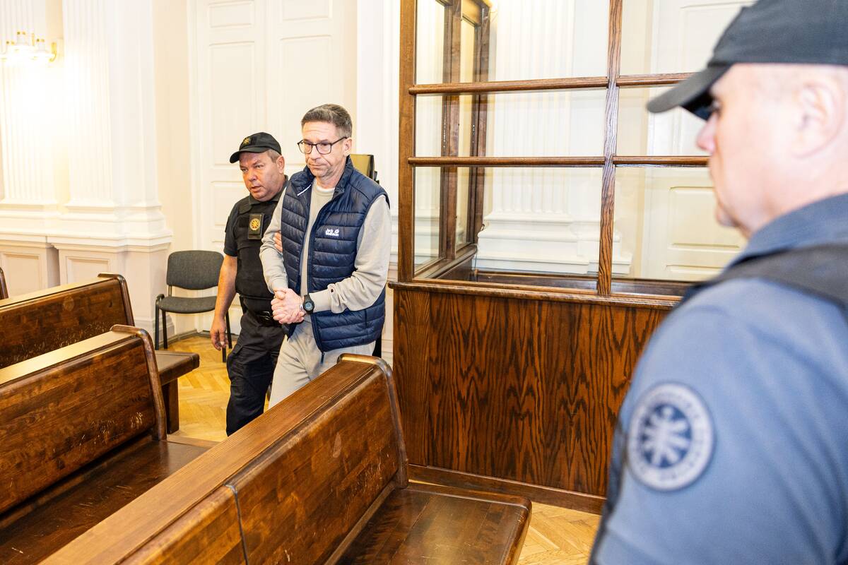 Vladimiro Antonovo bylos nagrinėjimas