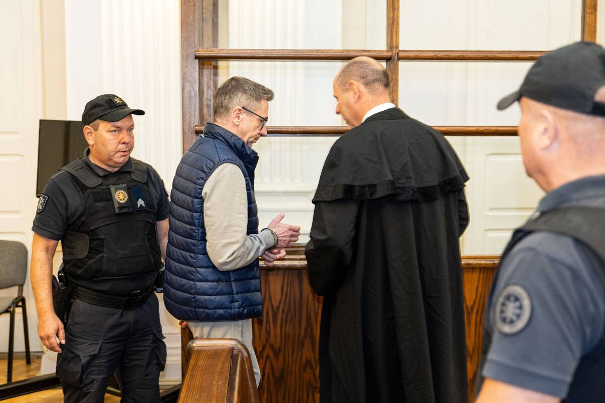 Vladimiro Antonovo bylos nagrinėjimas