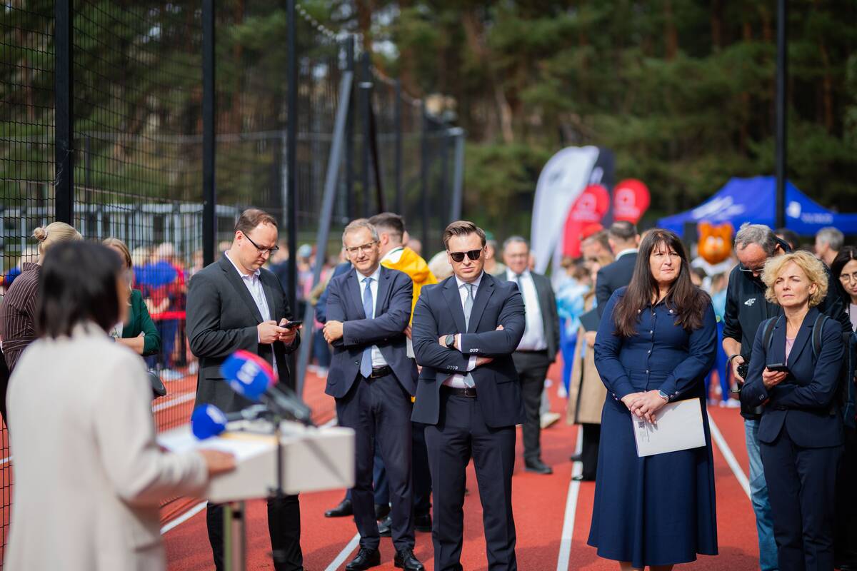 Atidarytas atnaujintas Lietuvos aklųjų ir silpnaregių sporto aikštynas