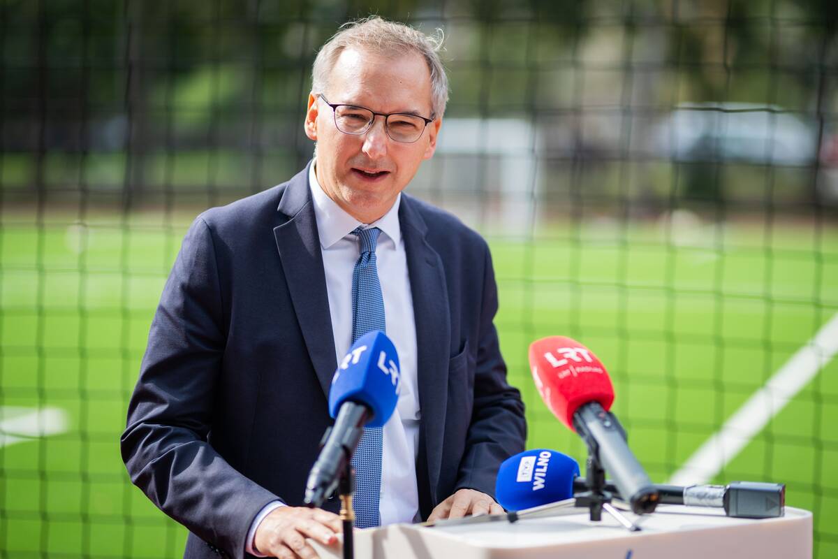 Atidarytas atnaujintas Lietuvos aklųjų ir silpnaregių sporto aikštynas