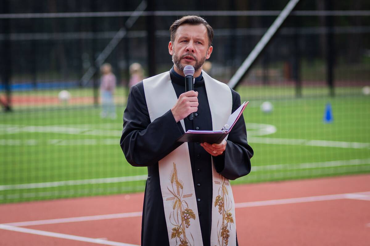 Atidarytas atnaujintas Lietuvos aklųjų ir silpnaregių sporto aikštynas