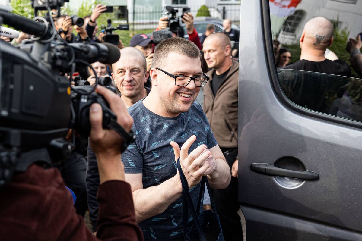 Į Lietuvą atvyko išlaisvinti Baltarusijos politiniai kaliniai