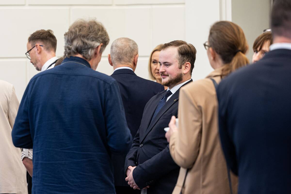 Visuotinės gynybos forumas