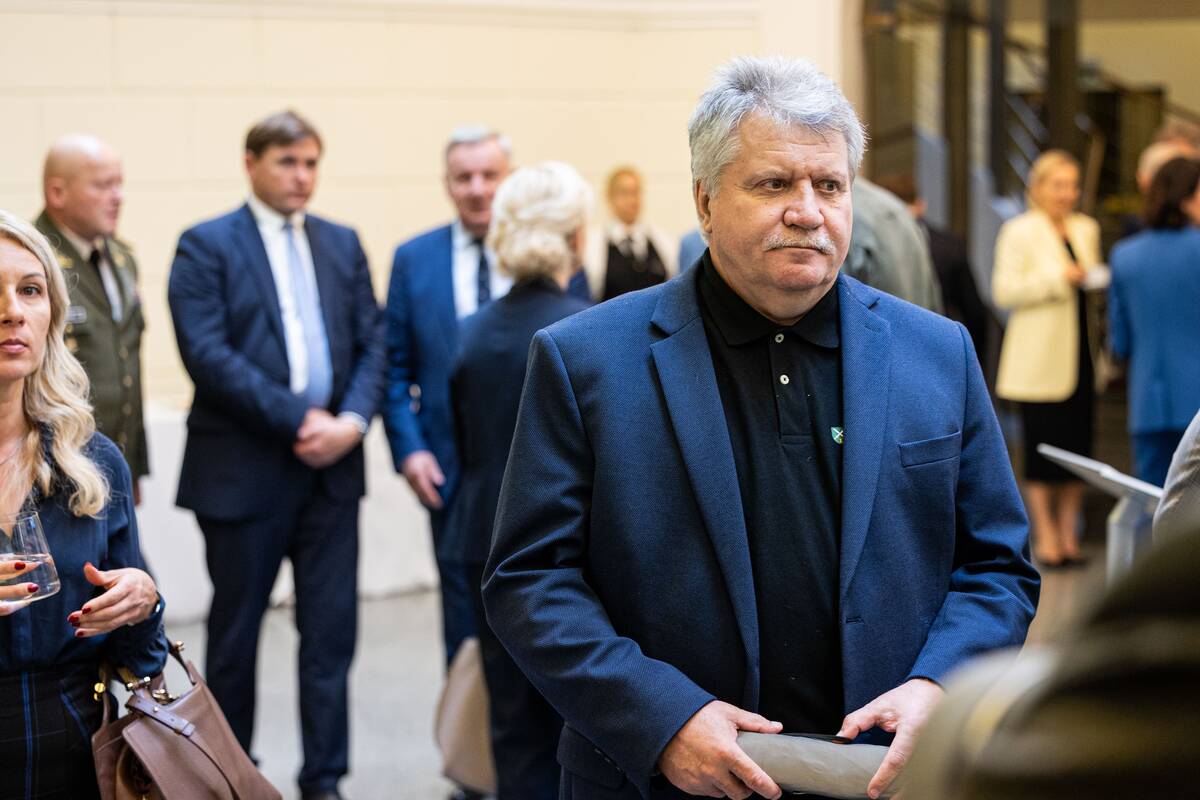 Visuotinės gynybos forumas
