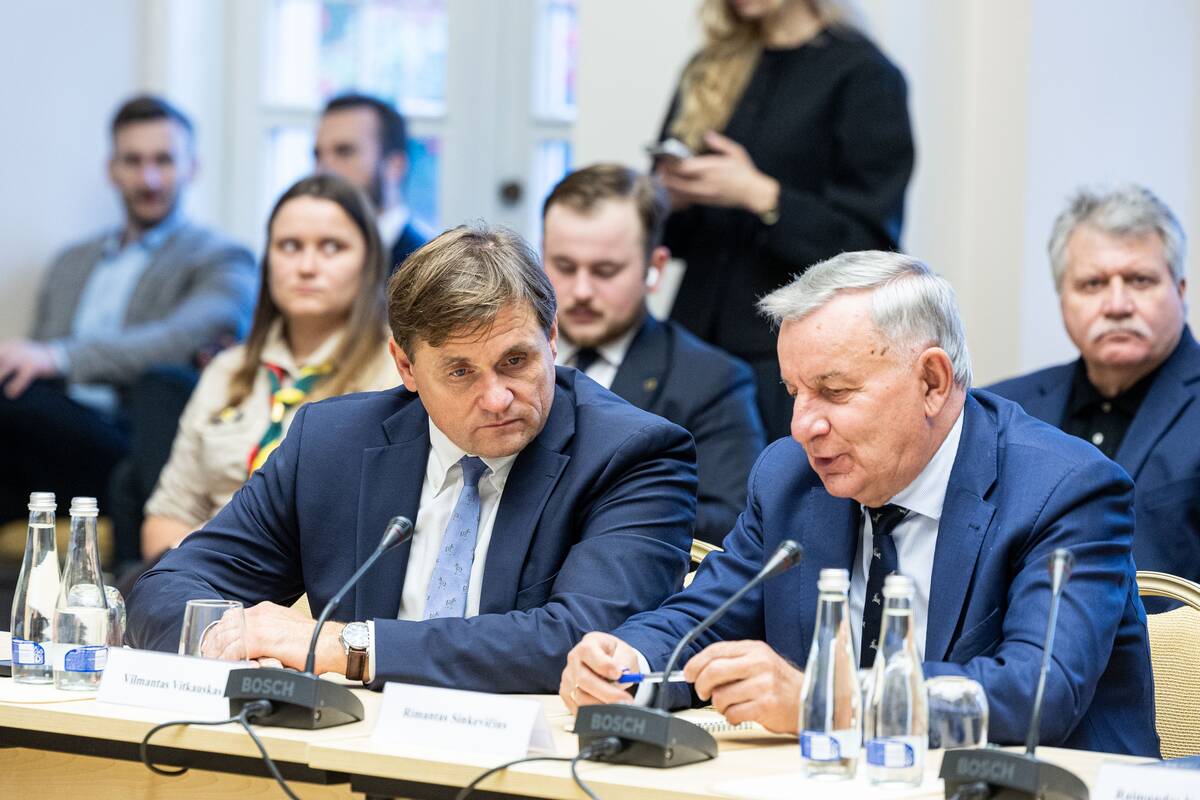 Visuotinės gynybos forumas