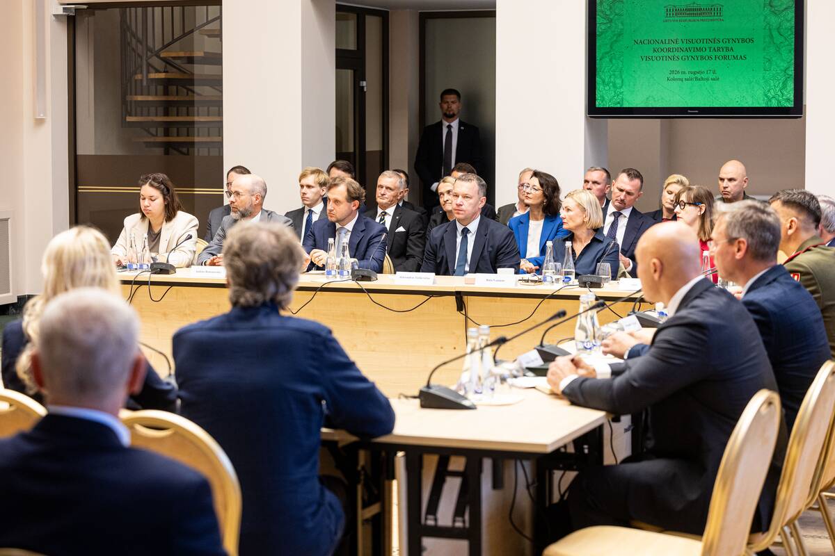 Visuotinės gynybos forumas