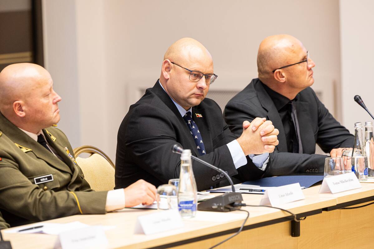 Visuotinės gynybos forumas