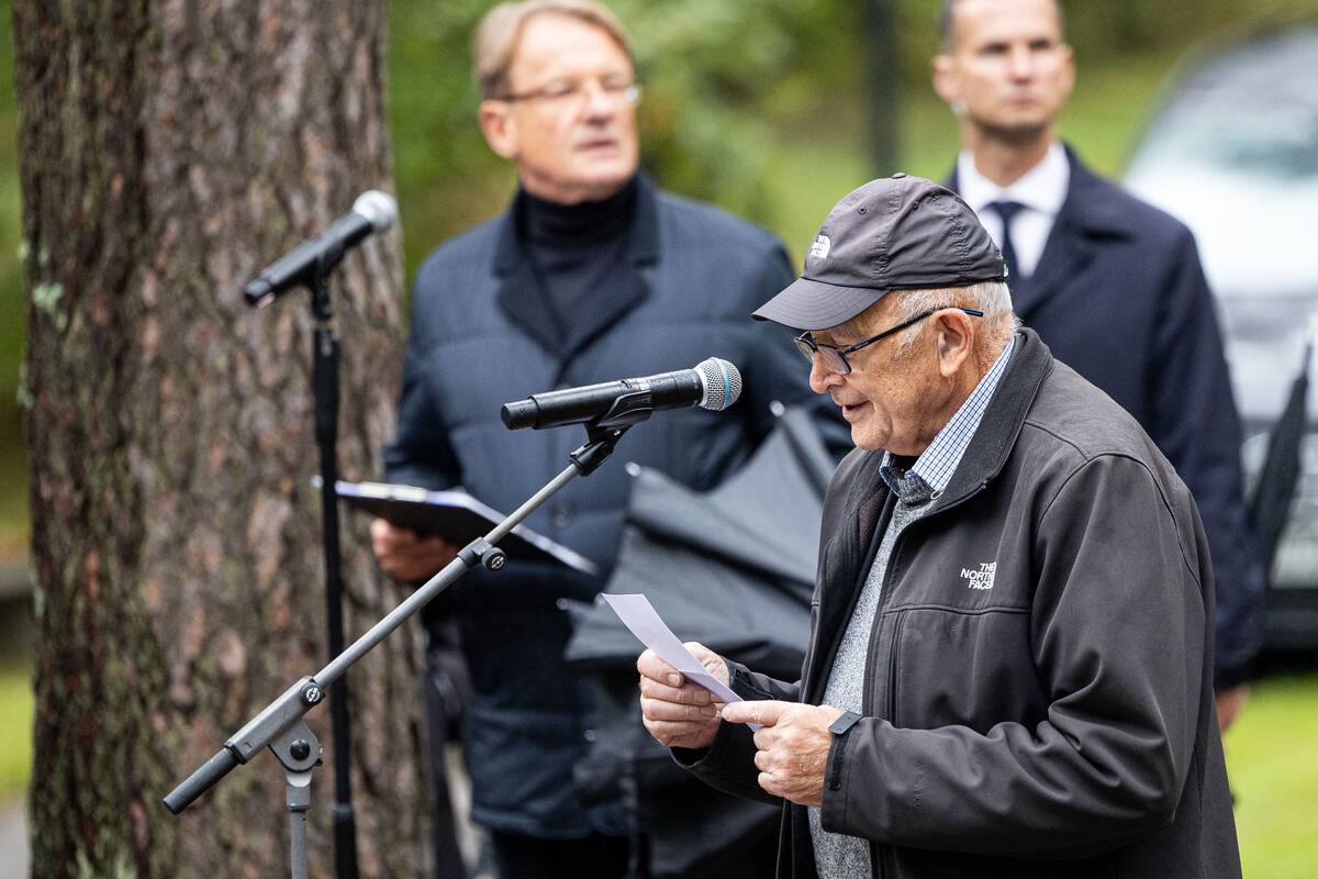 Lietuvos žydų genocido aukų pagerbimo ceremonijoja Panerių memoriale