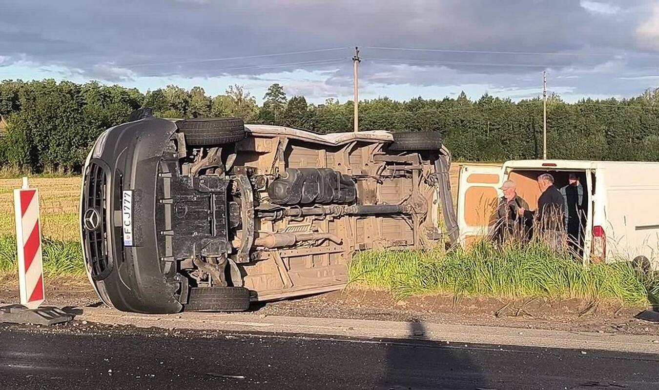 
<span>Masinė avarija Kėdainių rajone: kaltas didelis greitis ir sugedę stabdžiai?  </span>
