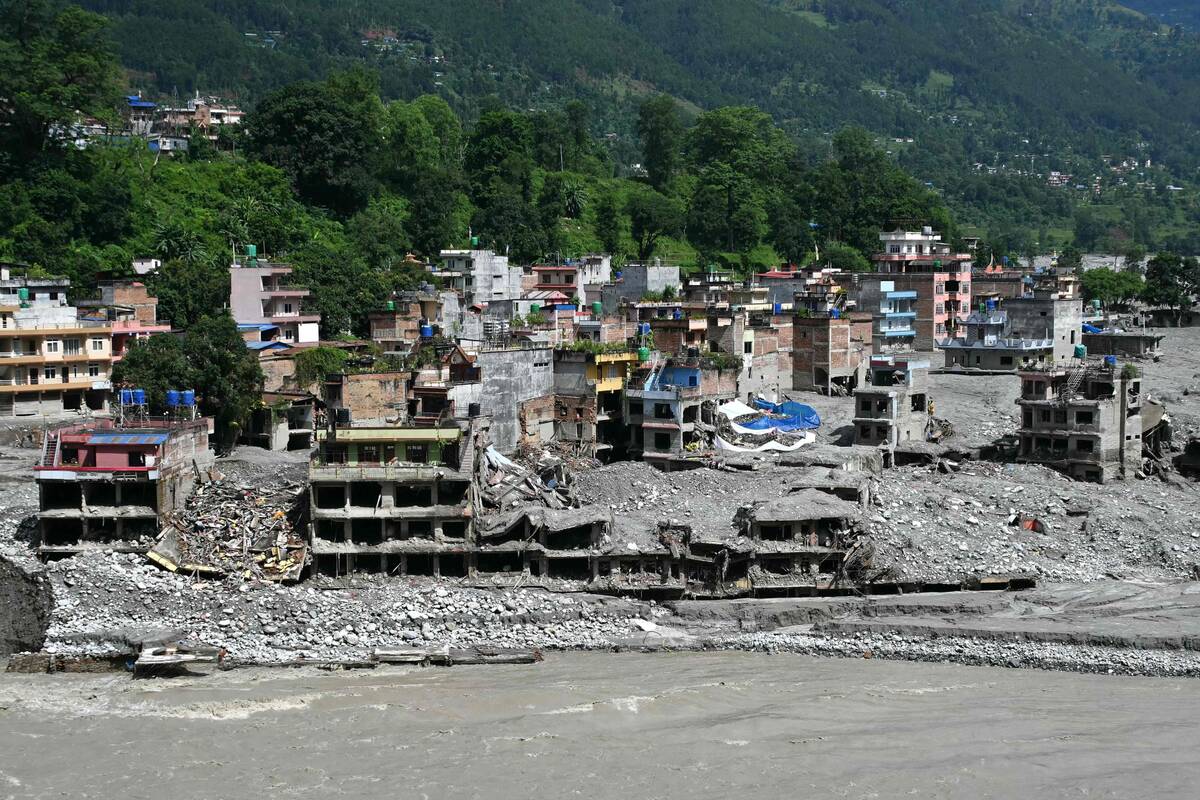 
<span>Nepalo užsienio reikalų ministerija: atstatymui po potvynių prireiks 4,78 mlrd. dolerių</span>
