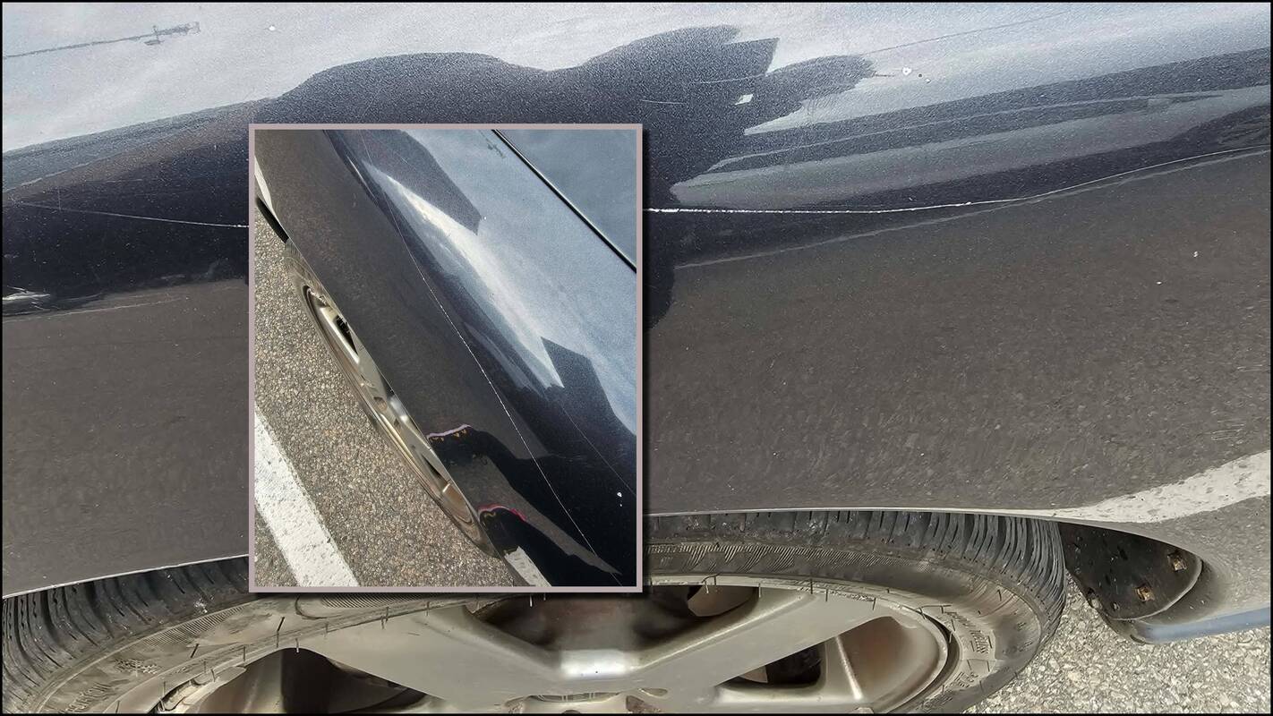 Vandalizmas: aikštelėje pastebėta subraižytų automobilių.