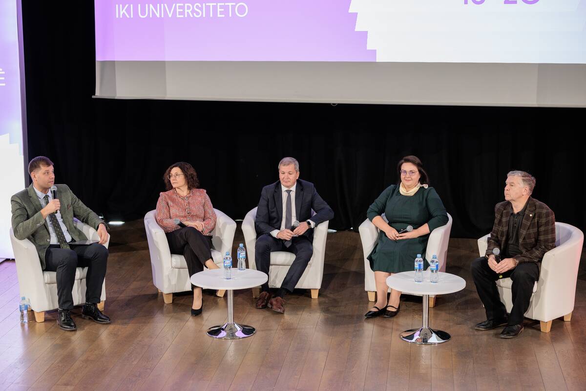 Diskusija „Pilietiškumo ugdymas: nuo mokyklos suolo iki universiteto“