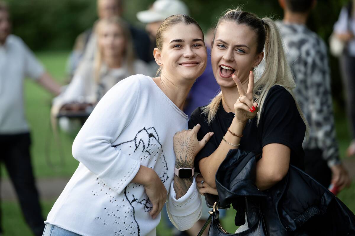 BOTANINĖS NAKTYS | GusGus