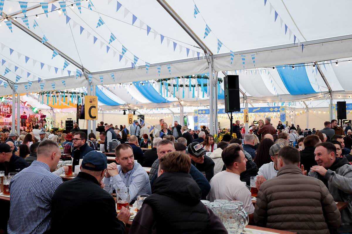 Klaipėdos piliavietėje prasidėjo festivalis „Oktoberfest“