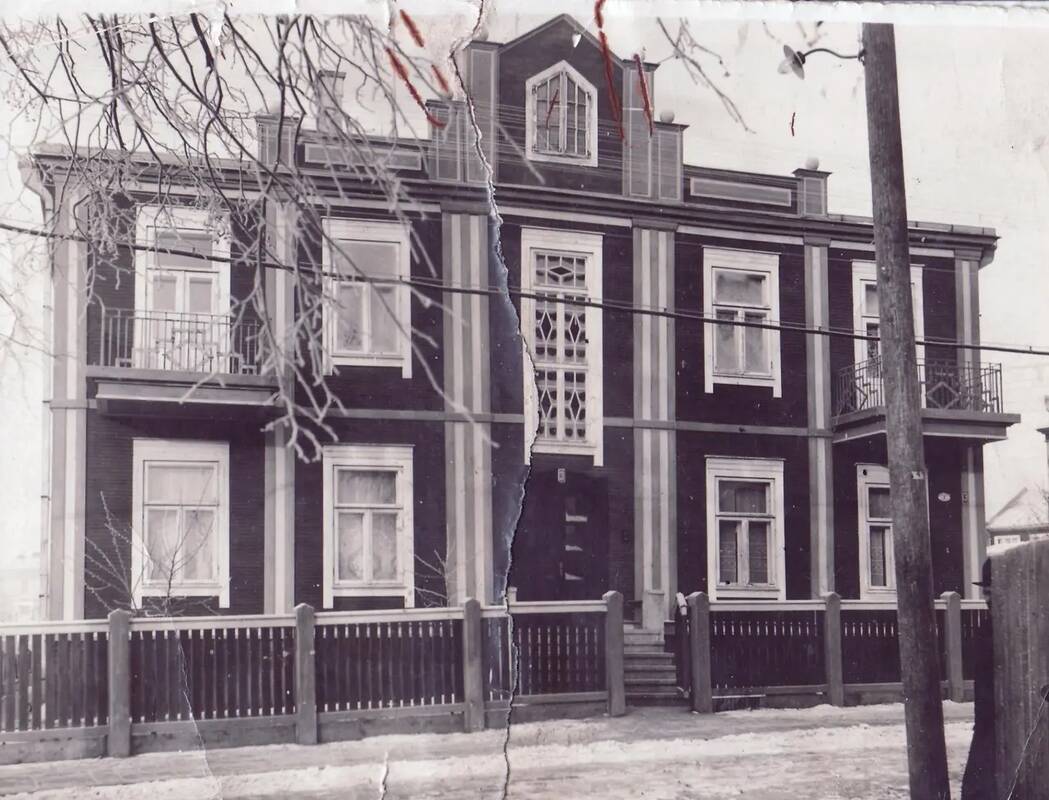 Detalės: paskaitų ir ekskursijų dalyviai turės unikalią galimybę pažinti Žaliakalnio medinukų architektūrą ir gyventojų istorijas.