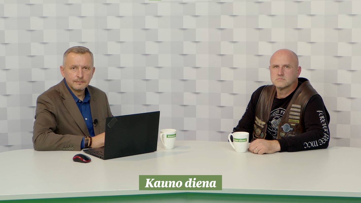 Poreikis: „Norime, kad Lietuvoje būtų tvarka, kad įstatymai galiotų visiems vienodai. Jeigu ką nors padarome mes, už tai esame baudžiami“, – pokalbio su G. Muižiu metu sakė L. Pečiukaitis (dešinėje).