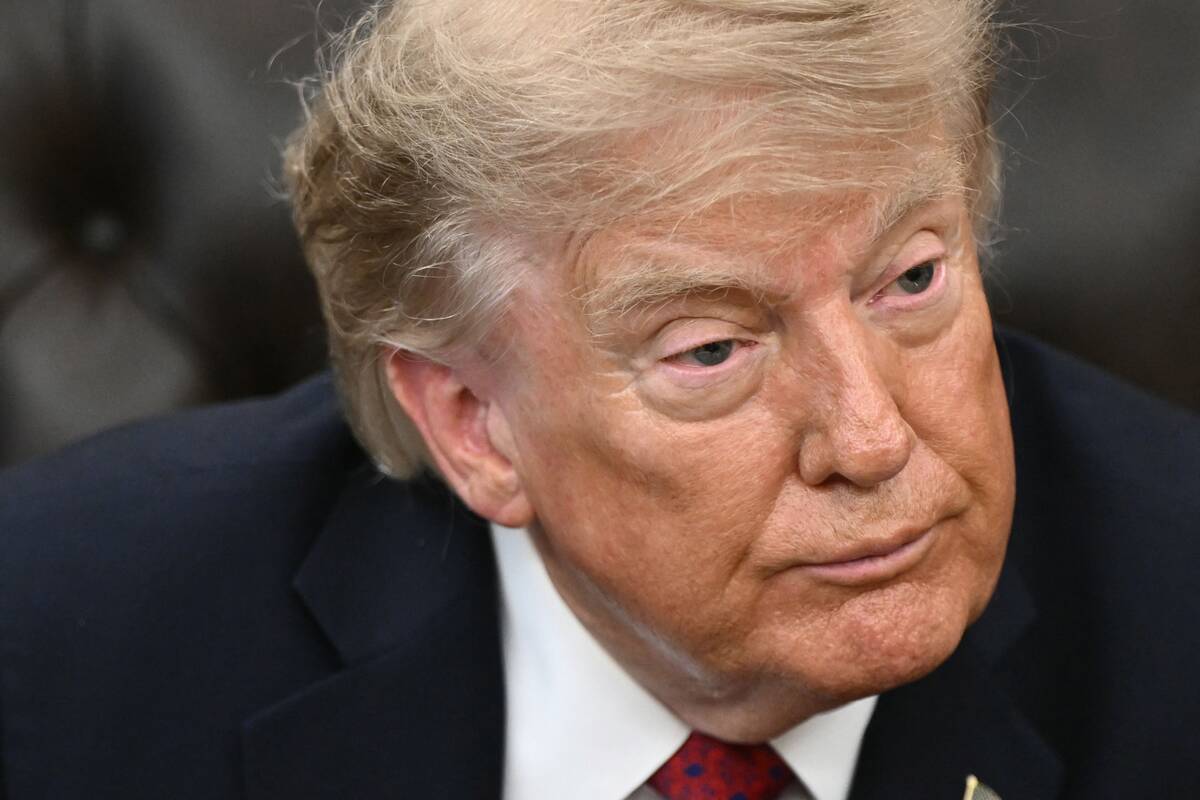 
<span>Apklausa: dauguma amerikiečių atmeta Trumpo muitus ir Ontarijo ežero pervadinimą</span>
