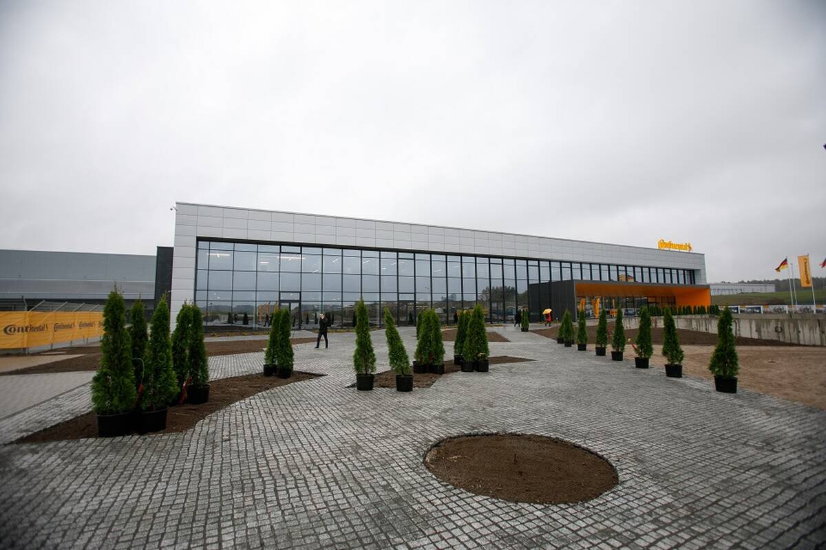 
<span>Pranešė, kada uždaroma „Aumovio“ stabdys veiklą </span>
