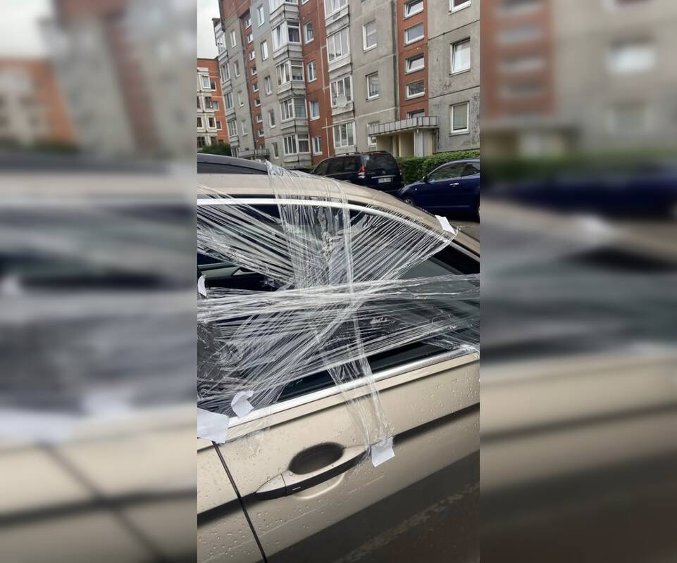 Geranoriškumas: pradėjus lyti, klaipėdietis pastebėjo neuždarytą automobilio langą ir nusprendė padėti jo savininkui.