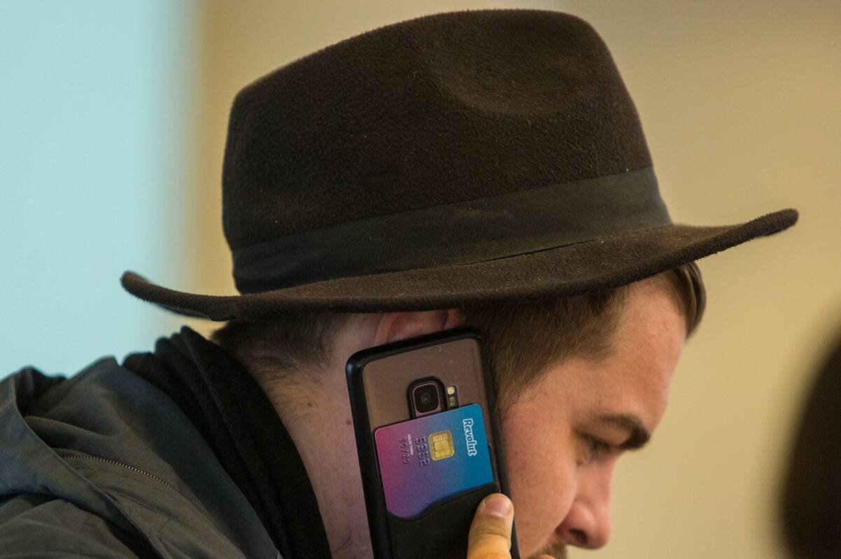 
<span>„Revolut“ patvirtino incidentą: per sukčiavimo ataką nutekėjo klientų duomenys</span>

