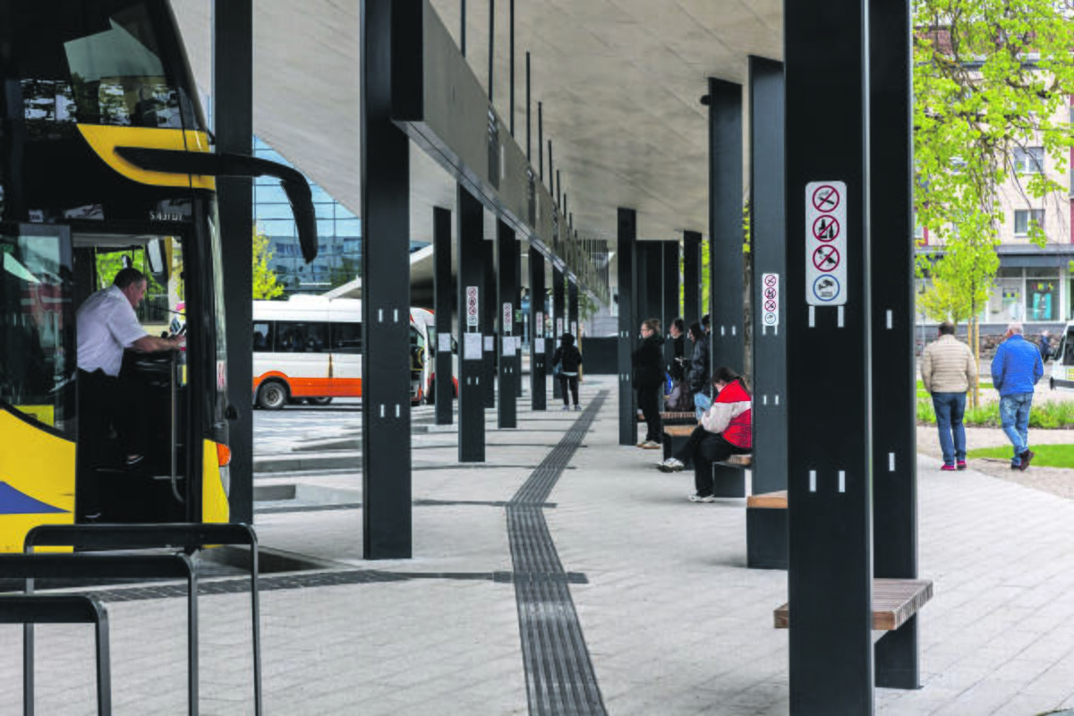 Nelygybė: vežėjams kelia nerimą Vyriausybės svarstymai subsidijas geležinkeliams skirti nedelsiant, o vežėjams autobusais – tik nuo lapkričio.