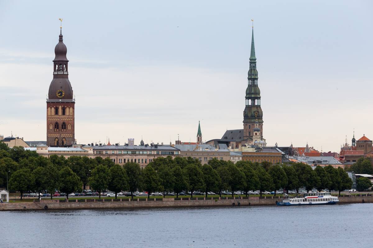 
<span>Latvija uždraudė rusiškų ir baltarusiškų knygų, laikraščių bei drabužių importą</span>
