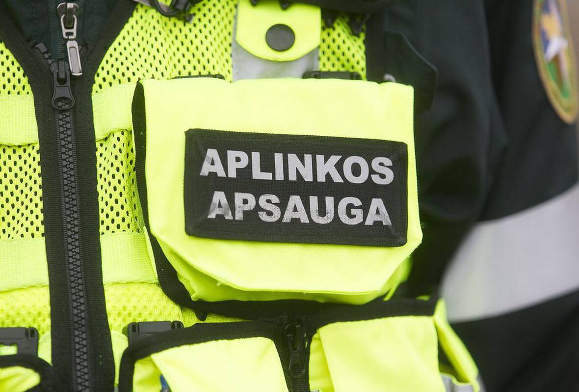 
<span>AAD: sostinės savivaldybės žemėje neleistinai užkasta 8,2 kub. m statybinių atliekų</span>
