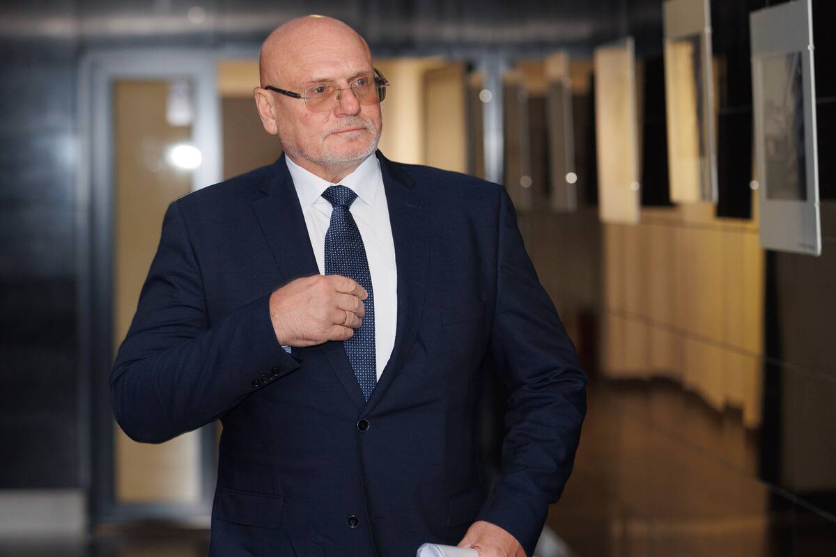 
<span>Teisėjų taryba tarė savo žodį: kyšį priėmęs teisėjas Kažys – atleidžiamas</span>
