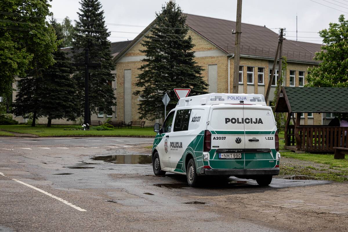 
<span>Tauragės rajone nerasta areštuoto turto už 22 tūkst. eurų</span>

