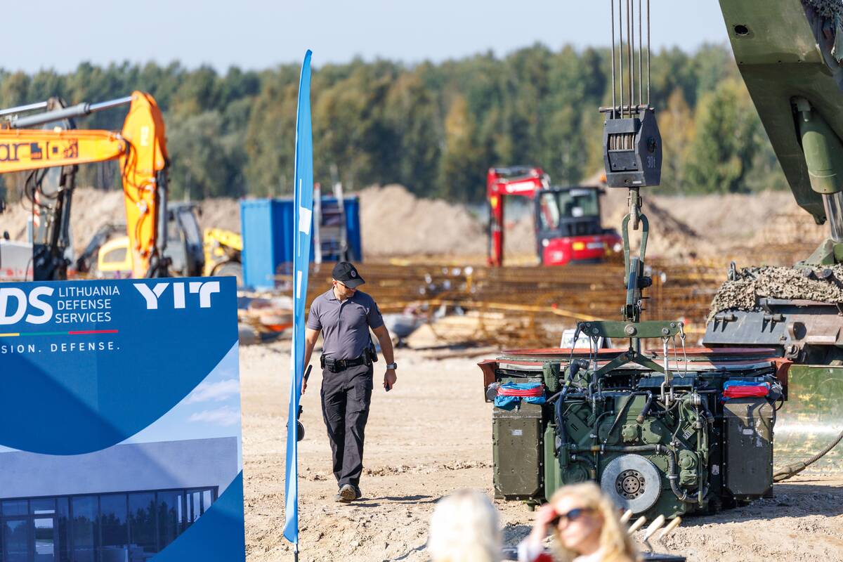 „Leopard 2A8“ gamyklos statybų pradžia