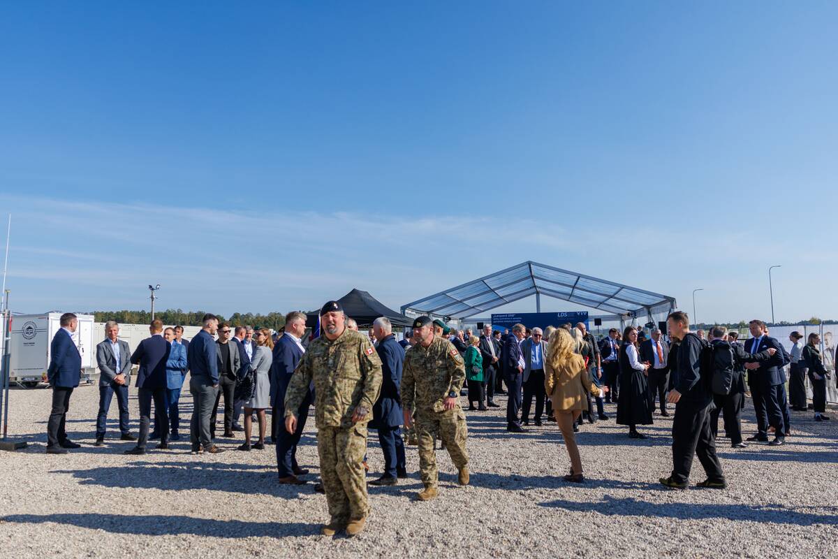 „Leopard 2A8“ gamyklos statybų pradžia