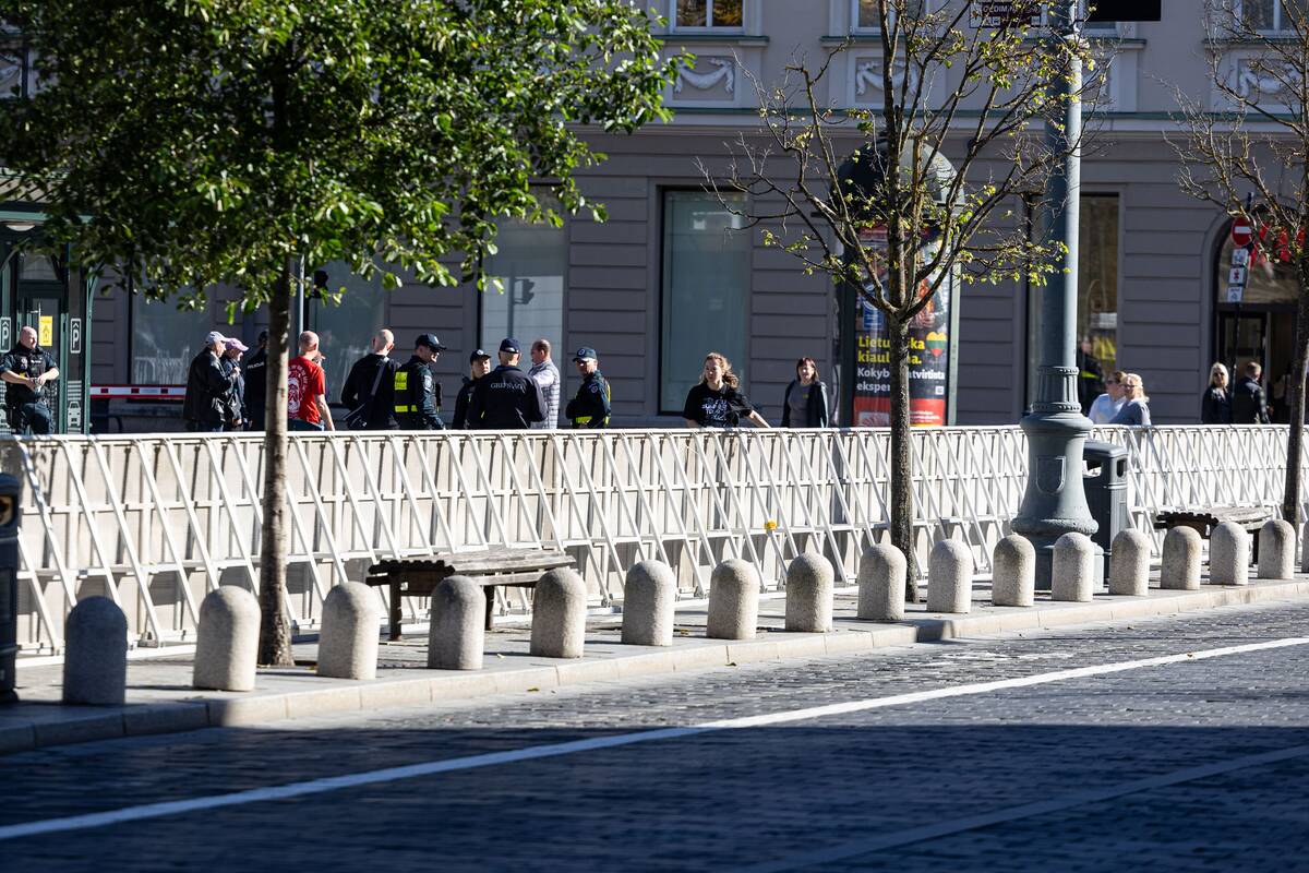 Protestai Vilniuje prieš masinę imigraciją ir rasizmą