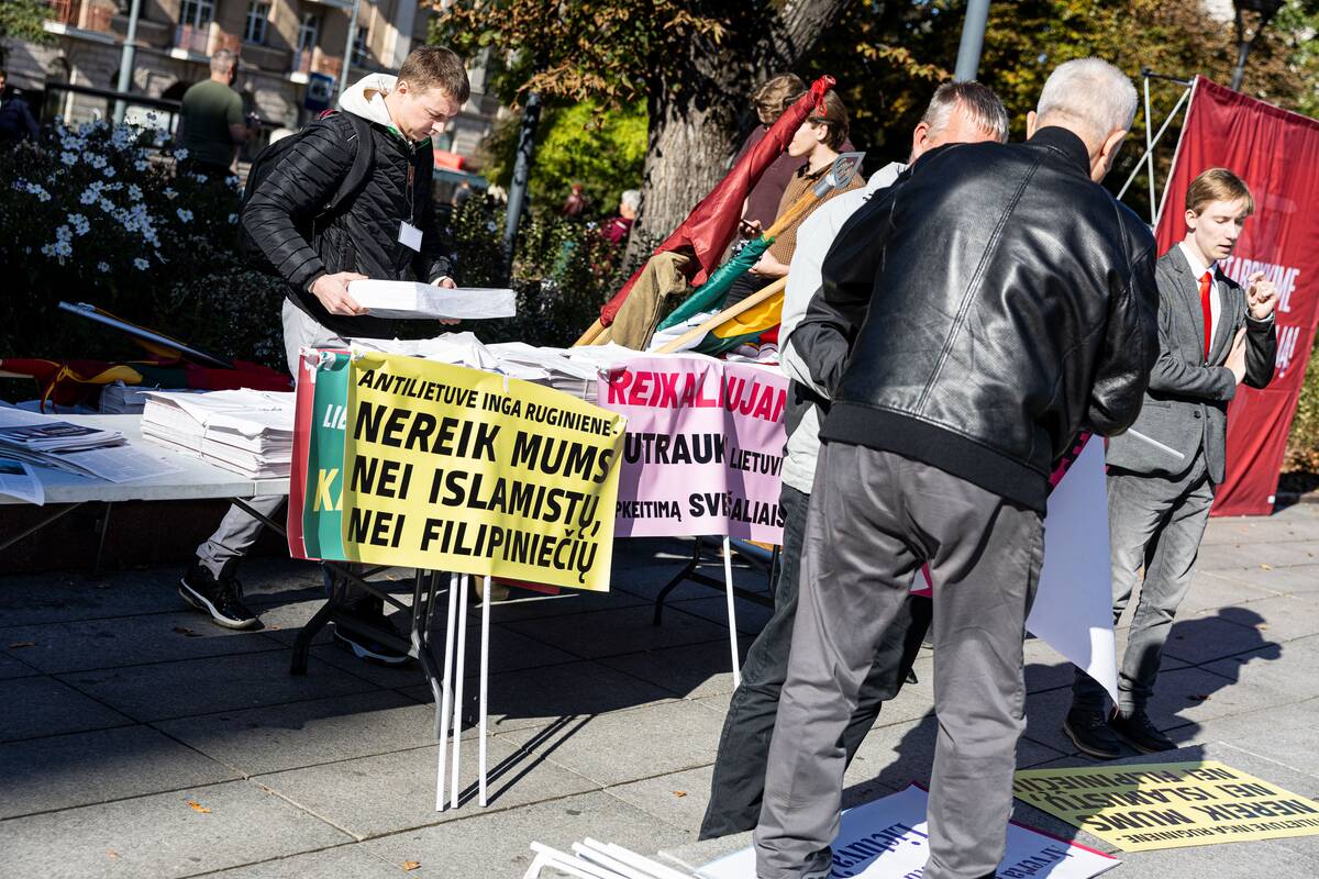 Protestai Vilniuje prieš masinę imigraciją ir rasizmą