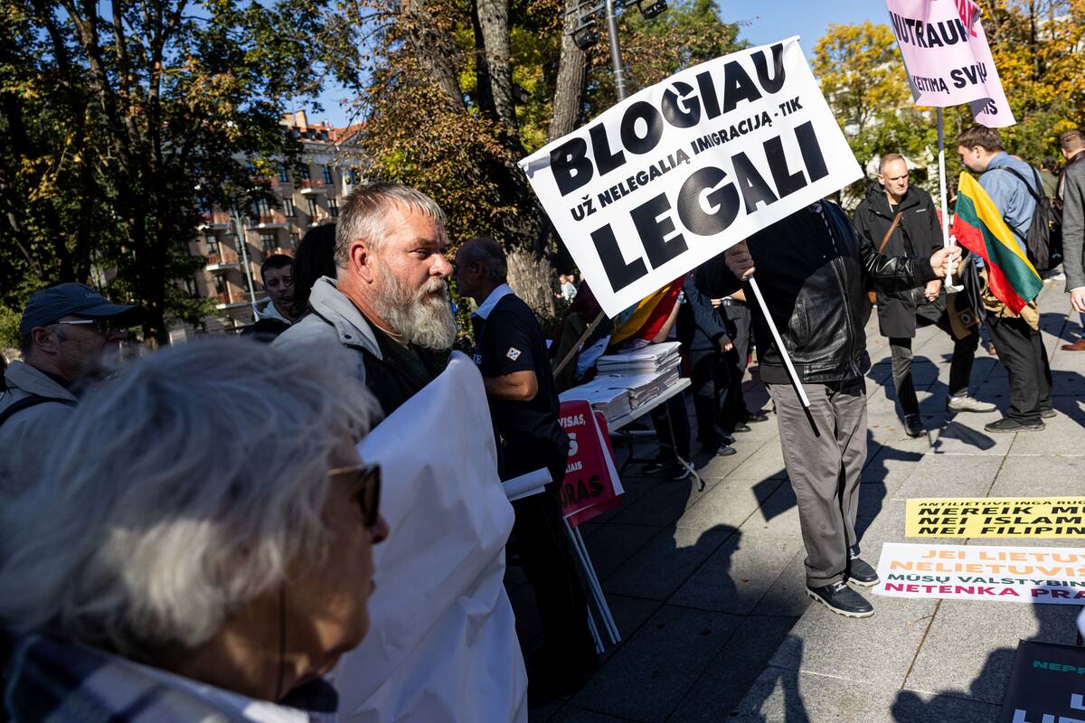 Protestai Vilniuje prieš masinę imigraciją ir rasizmą