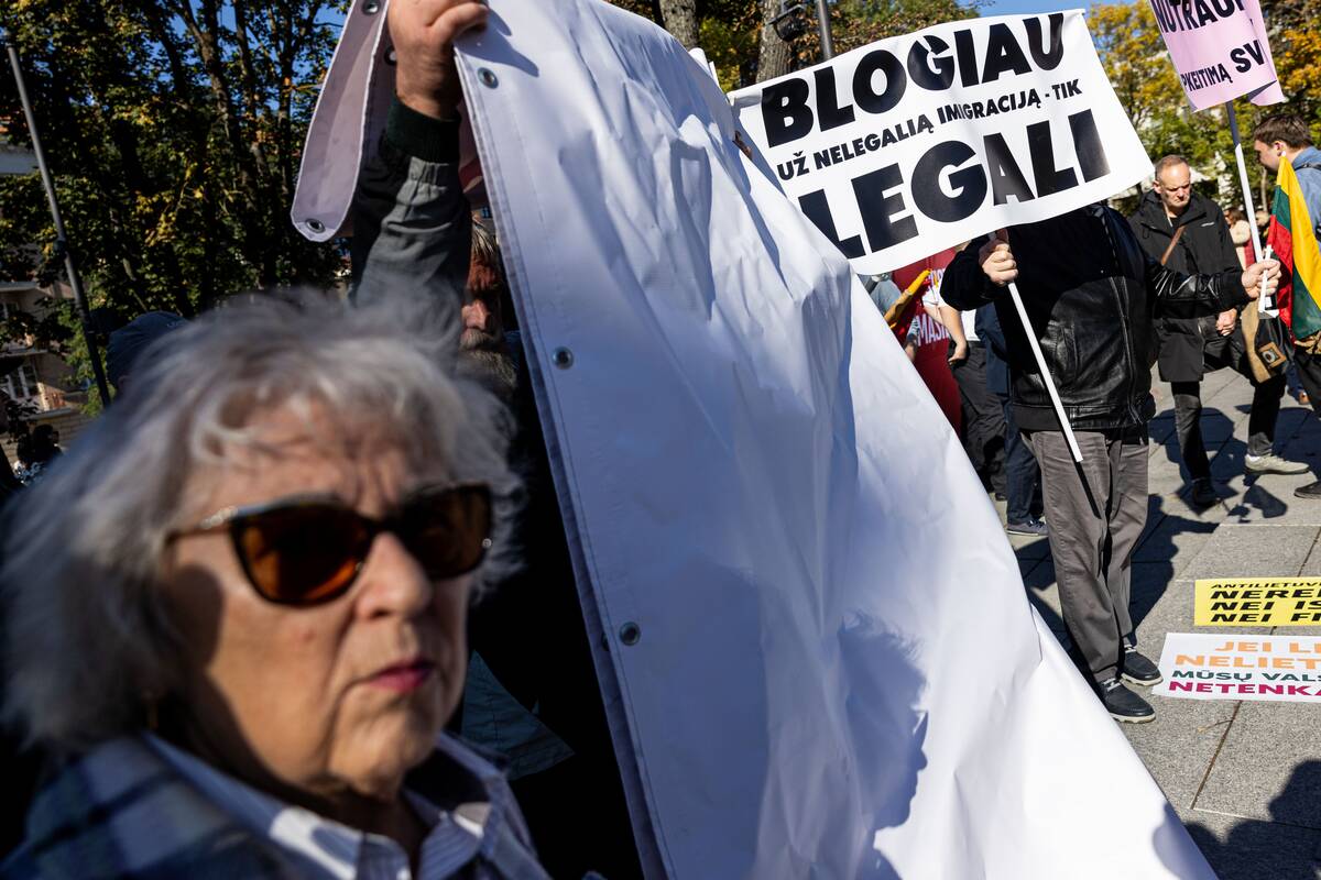 Protestai Vilniuje prieš masinę imigraciją ir rasizmą