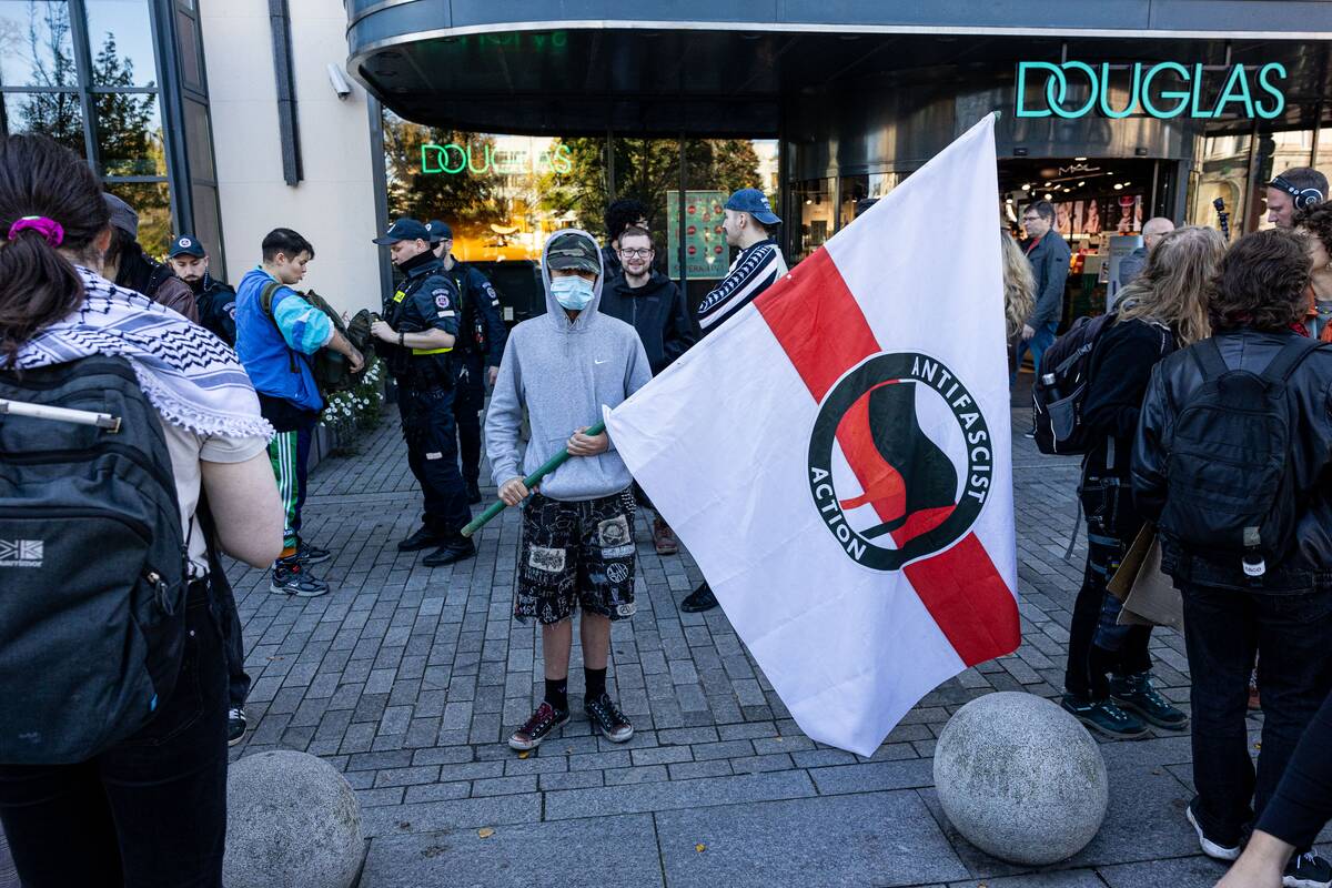 Protestai Vilniuje prieš masinę imigraciją ir rasizmą