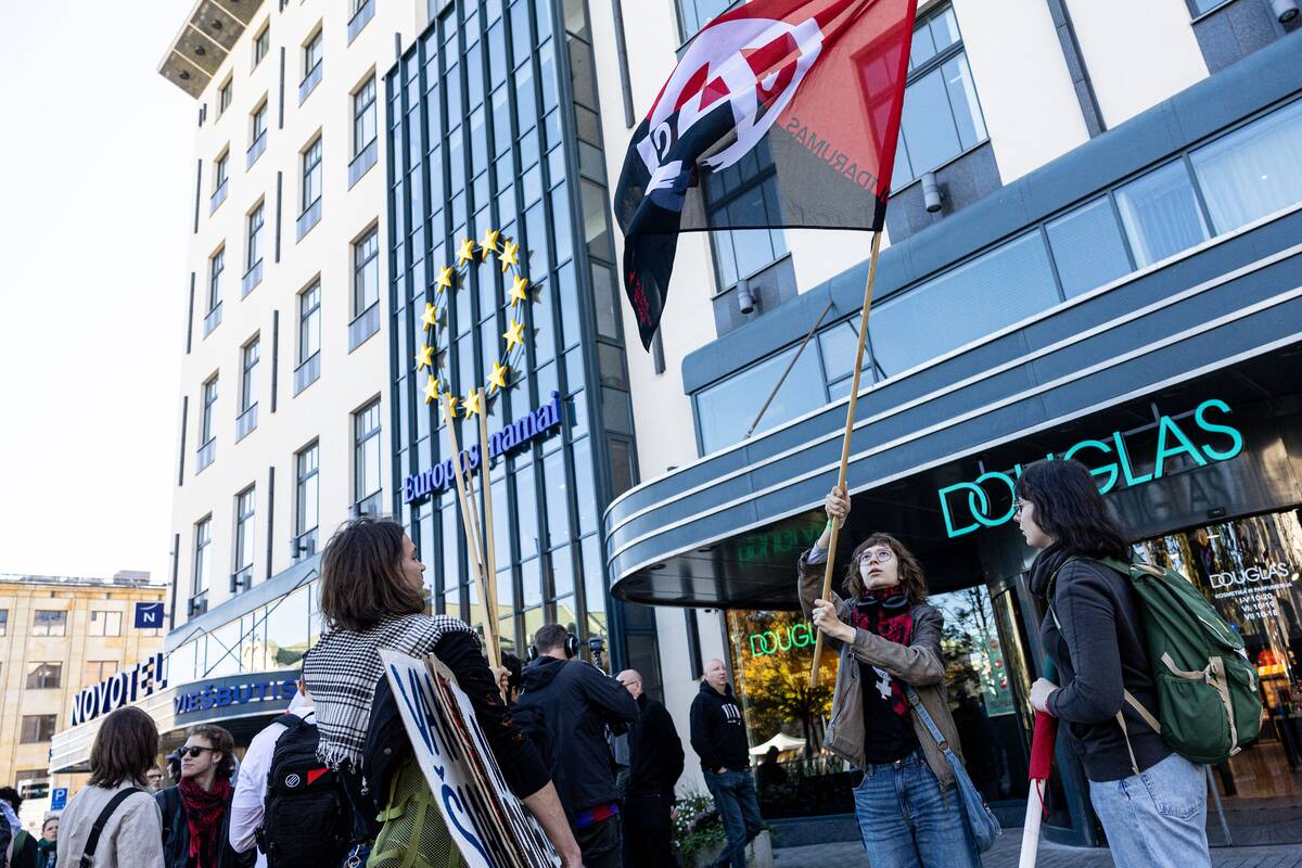 Protestai Vilniuje prieš masinę imigraciją ir rasizmą